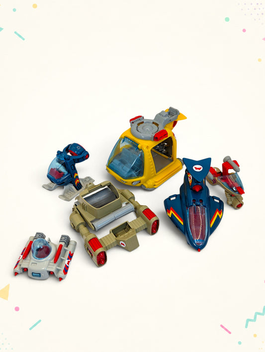 Vintage Bluebird Manta Force – 18-Piece Figures & Vehicles Bundle – 1980s